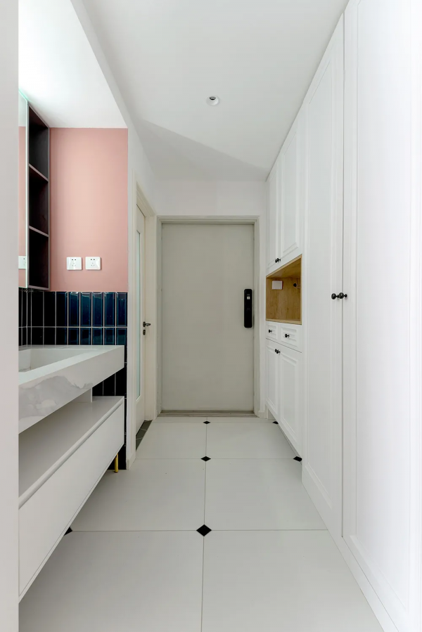 100㎡三居改兩居，客、餐、廚、辦公區全開放，超級寬敞舒適