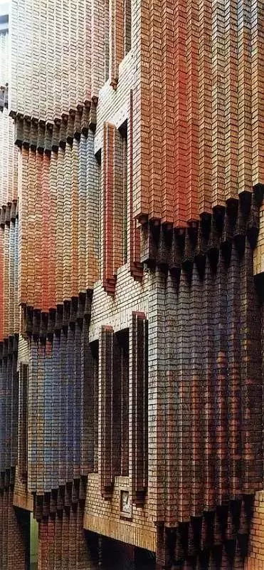 這才是美磚藝術，你那只是堆磚