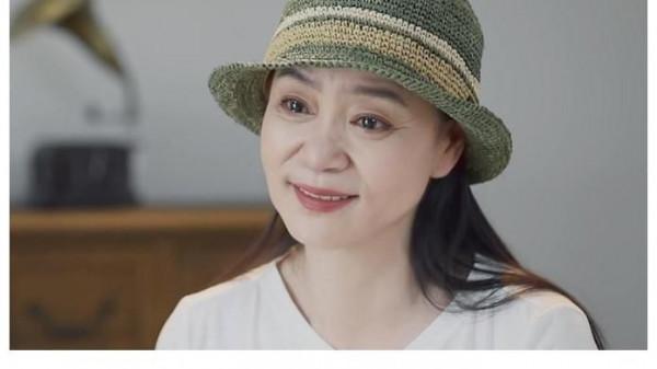 62歲劉雪華獨居十年24小時開電視，離婚10年，想到了我的老年生活