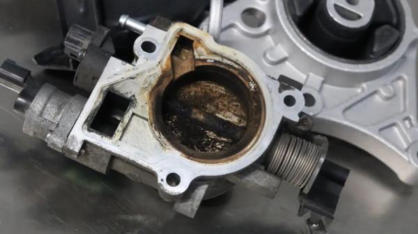 怪獸修車：翻新一輛“殘破不堪”08年大捷龍，最終滿血復活變新車