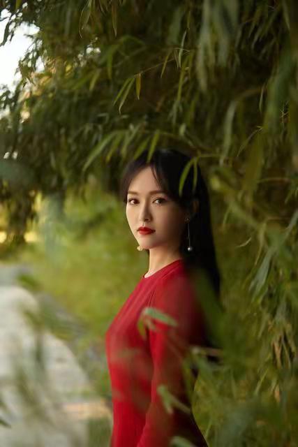 給美人題詩 給美人題詩