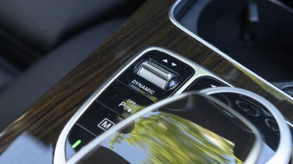 二手賓士GLC260:實力過人,內飾成色讓人欣喜 二手賓士GLC260:實力過人,內飾成色讓人欣喜