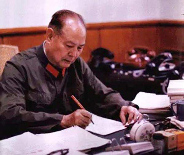 毛主席對＂十大元帥＂的獨特點評