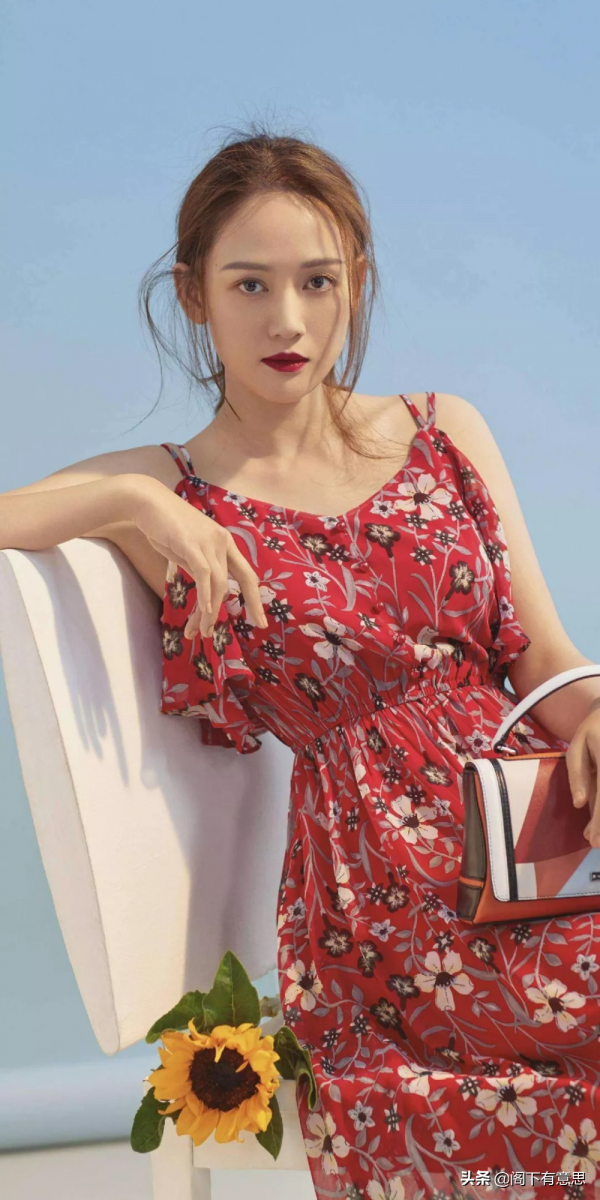 “教主”陳喬恩還是那麼甜美，陳喬恩寫真集