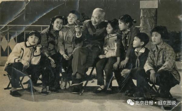 “故事爺爺”的故事：孫敬修居然是這樣“出道”的