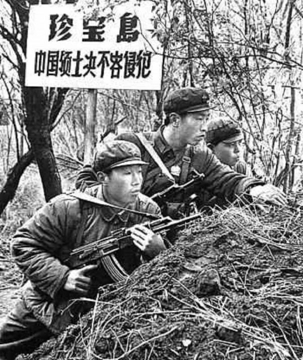 1969年中蘇衝突後，蘇聯百萬大軍持核南下，最後一刻為何棄戰