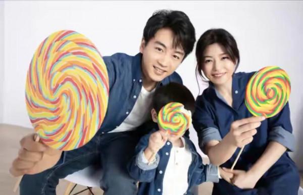 陳妍希母子萬聖節手牽手去討糖,4歲星星像爸爸,和小酒窩是朋友 陳妍希母子萬聖節手牽手去討糖,4歲星星像爸爸,和小酒窩是朋友