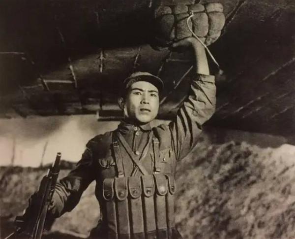 追憶扮演“抗美援朝”英雄的8位演員，可惜，有3位藝術家已不在了