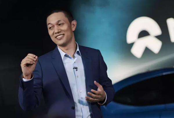 “油車除了能聞點汽油味，還有什麼好？”李斌一句話遭來一通罵