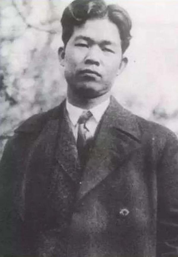 1950年，景德鎮上一家瓷器店的老闆被捕，周恩來：該和他算賬了