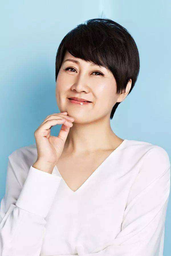 2022央視文聯春晚陣容曝光：王俊凱楊冪出席，張若昀跨界主持