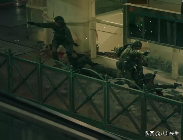 《飛虎之壯志英雄》:用最強大的港劇陣容,拍出最爛的合拍劇 《飛虎之壯志英雄》:用最強大的港劇陣容,拍出最爛的合拍劇