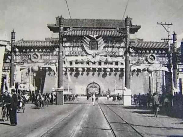 智捕戴笠貼身警衛：巧用蛛絲馬跡，千里之外鎖定瀋陽一家雜貨鋪