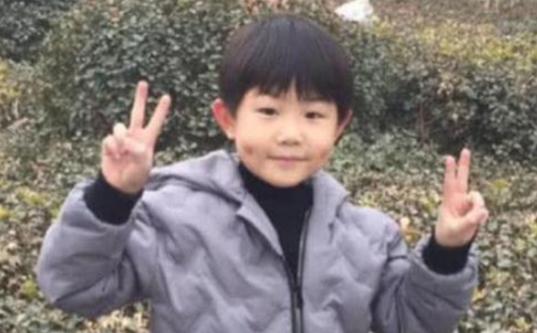 3歲走紅5歲登上春晚！被父母當成搖錢樹壓榨，張峻豪如今怎麼樣了