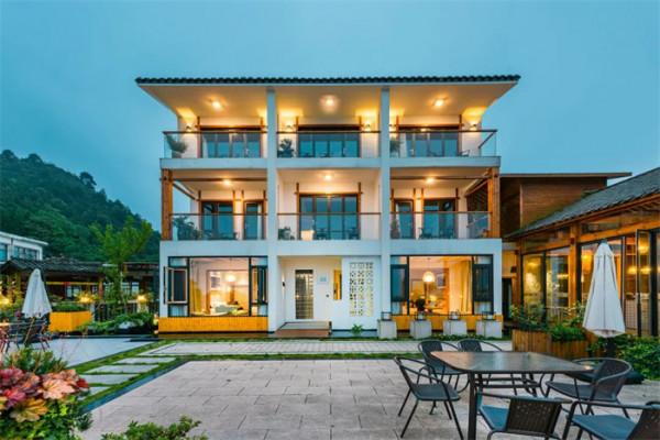 多彩貴州·康養度假勝地 | 賞梯田 住民宿 這才是打開秋季旅遊的正確方式