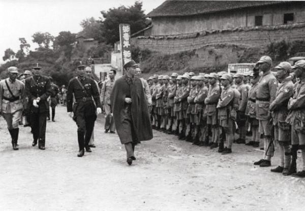 1947年,數百國民黨將軍集體到中山陵“哭陵”訴何委屈? 1947年,數百國民黨將軍集體到中山陵“哭陵”訴何委屈?