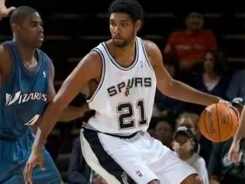 艾弗森生涯唯一MVP含金量有多高？看看前五，加內特20+10+5排第五