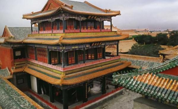 清朝除了雍正當皇子時期的潛邸雍和宮之外，其他皇帝有沒有潛邸？