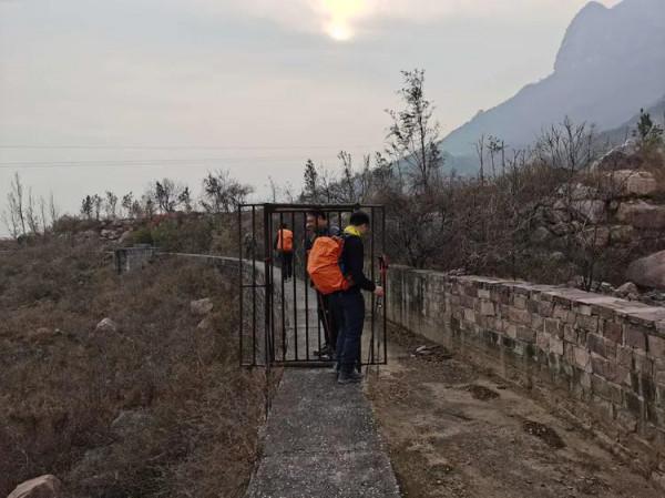 徒步白雲寺渡槽一一絕壁大梯一一上白雲一一白雲寺 徒步白雲寺渡槽一一絕壁大梯一一上白雲一一白雲寺
