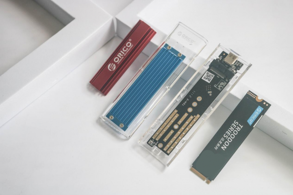 ORICO迅龍固態硬碟和M2硬碟盒體驗，拆裝自由儲存速度也很快