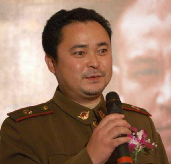 48年過去，當年出演《閃閃的紅星》的小紅星“潘冬子”怎麼樣了？