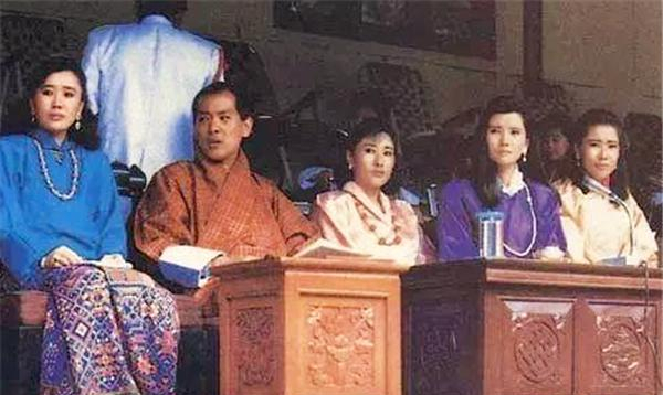 “荒誕”的不丹王朝，兩族之間有血海深仇，卻為利益娶仇家之女