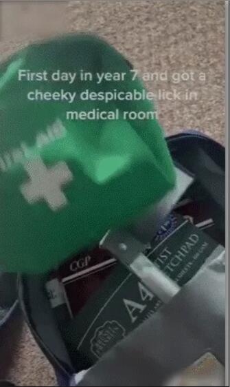 歐美瘋傳的“偷竊挑戰”進入新加坡，一少年把停車場欄杆給掰走啦