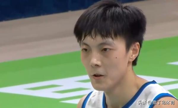 杜鋒陷入幸福煩惱,最強廣東尚未成型,胡明軒趙睿出類拔萃 杜鋒陷入幸福煩惱,最強廣東尚未成型,胡明軒趙睿出類拔萃