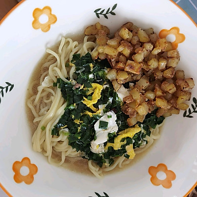 酥香土豆丁韭菜打滷麵最過癮的吃法，做一次都不夠吃