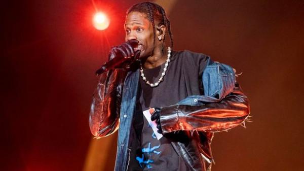 美頂流歌手演唱會煽動狂歡致8人被踩死!目擊者:他邊唱邊看人死 美頂流歌手演唱會煽動狂歡致8人被踩死!目擊者:他邊唱邊看人死