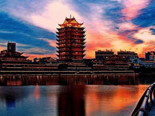 四川有個“不起眼”的小城,國慶卻迎來數十萬遊客,你知道是誰嗎 四川有個“不起眼”的小城,國慶卻迎來數十萬遊客,你知道是誰嗎