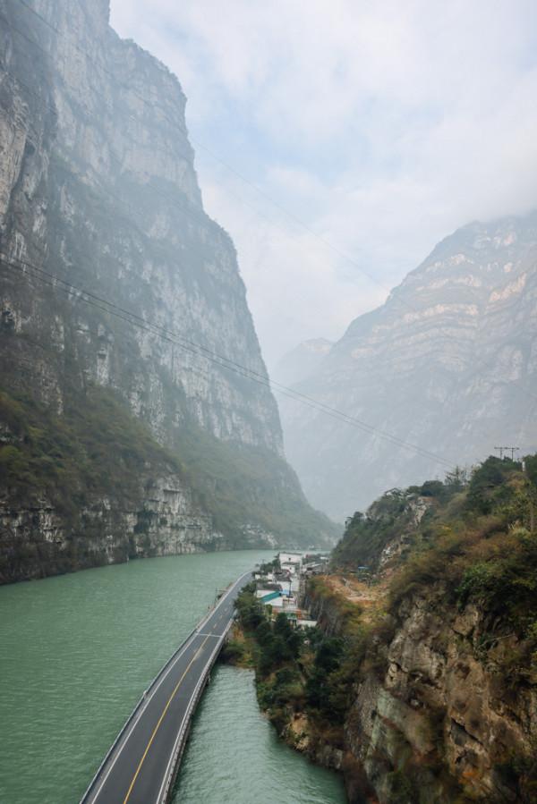 大渡河金口大峽谷，比長江三峽還美的景色，在四川也能看到