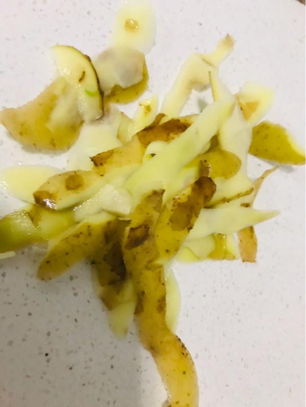 換盆舊土加點“廢料”，不花錢土肥的流油，花呼呼爆盆