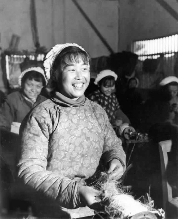 “七一勳章”獲得者馬毛姐：14歲立一等功，毛主席親自為她改名