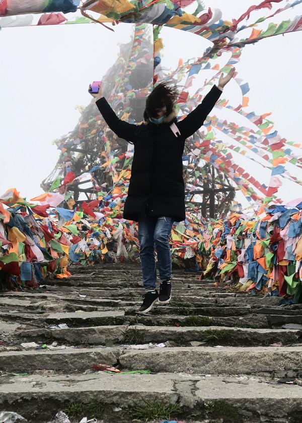 自駕西藏，路過仙境般紅石灘和翻越4298米高的折多山感受分享