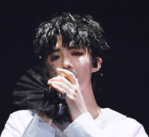 網紅出身實力不容小覷！那些不是專科出身的明星也能混得風生水起