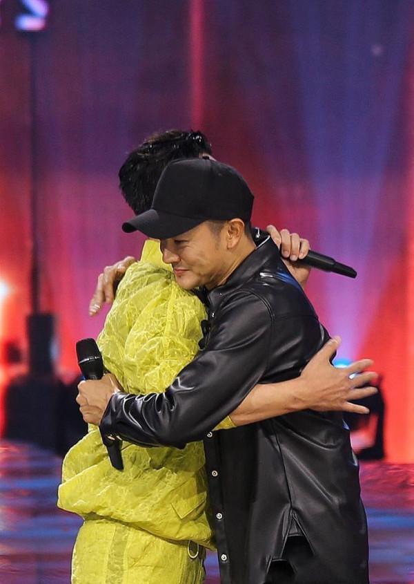 風光時是姐妹,潦倒時變仇人?這8對藝人的塑膠友誼讓人大跌眼鏡 風光時是姐妹,潦倒時變仇人?這8對藝人的塑膠友誼讓人大跌眼鏡