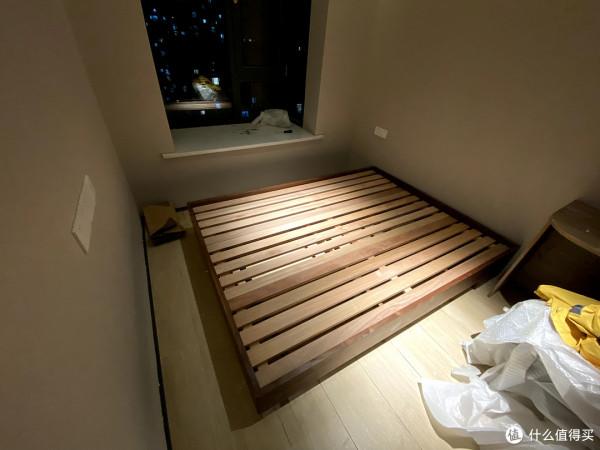 我用鹹魚裝套房-127㎡，全房更換平開斷橋鋁&plus;地暖&plus;全屋黑胡桃傢俱