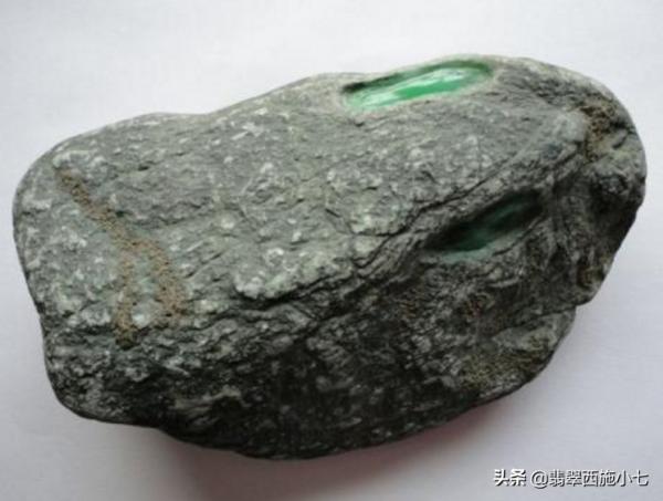 看完它!你也能輕鬆掌握翡翠皮殼特徵 看完它!你也能輕鬆掌握翡翠皮殼特徵