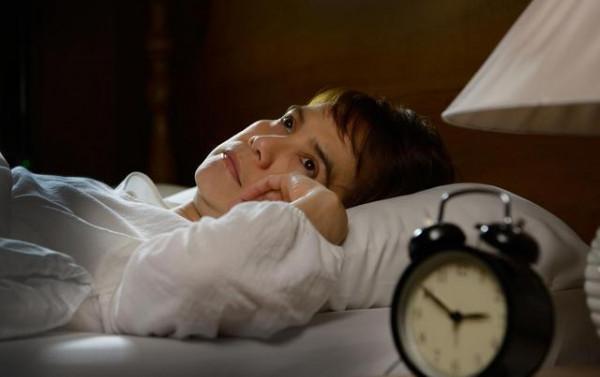 一到凌晨3、4點自然醒,再難入睡是啥原因?醫生:或與這幾點有關 一到凌晨3、4點自然醒,再難入睡是啥原因?醫生:或與這幾點有關