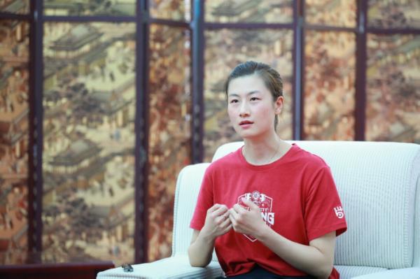 北大學生丁寧:人生換髮球 北大學生丁寧:人生換髮球