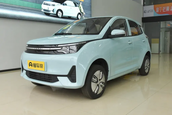 雷丁芒果2022款，外觀小巧，軸距達2440mm，售價卻不足3萬元