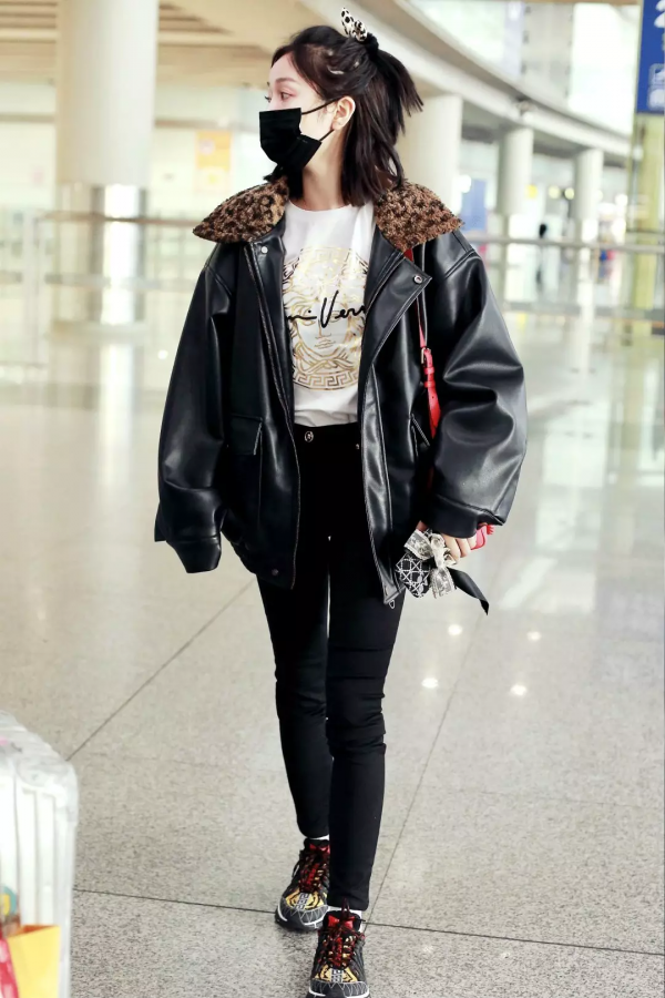 2021辣眼明星 &vert; 愛馬仕哭了，花多少錢才能讓吳宣儀不揹我們的包？