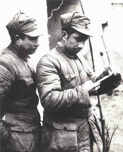 國民黨俘虜評價粟裕：他不僅能指揮解放軍，還能指揮蔣軍