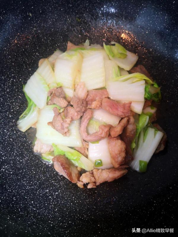 別再吃純白麵饅頭了，加點玉米麵和這兩樣，暄軟香濃又營養，真香