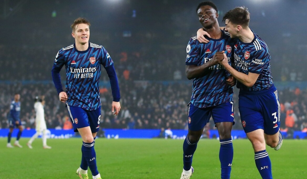 差距明顯!薩卡無法和維尼修斯相比,組織防守還需要多加練習 差距明顯!薩卡無法和維尼修斯相比,組織防守還需要多加練習