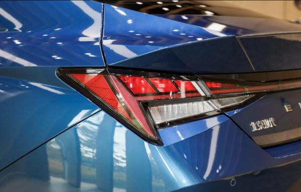 最暢銷的“韓系車”,第七代伊蘭特究竟有什麼“硬實力”? 最暢銷的“韓系車”,第七代伊蘭特究竟有什麼“硬實力”?