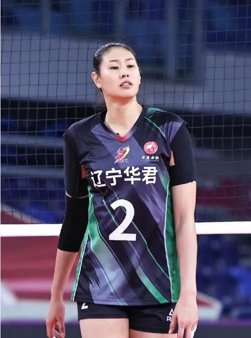 轟下12分攔網大爆發！女排00後新長城橫空出世，顏妮接班人出現