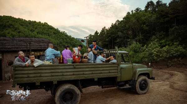 用喜劇的方式拍“鬼”片，這是一個不錯的噱頭