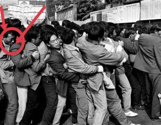 眼花繚亂,記憶幻覺,你是否會突然覺得某個場景似曾相識? 眼花繚亂,記憶幻覺,你是否會突然覺得某個場景似曾相識?